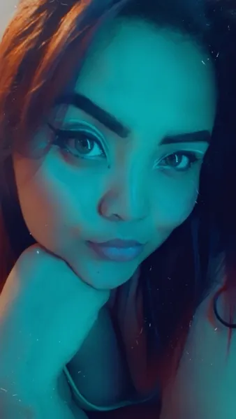 Live sex webcam photo for KittyPervyx #5349742