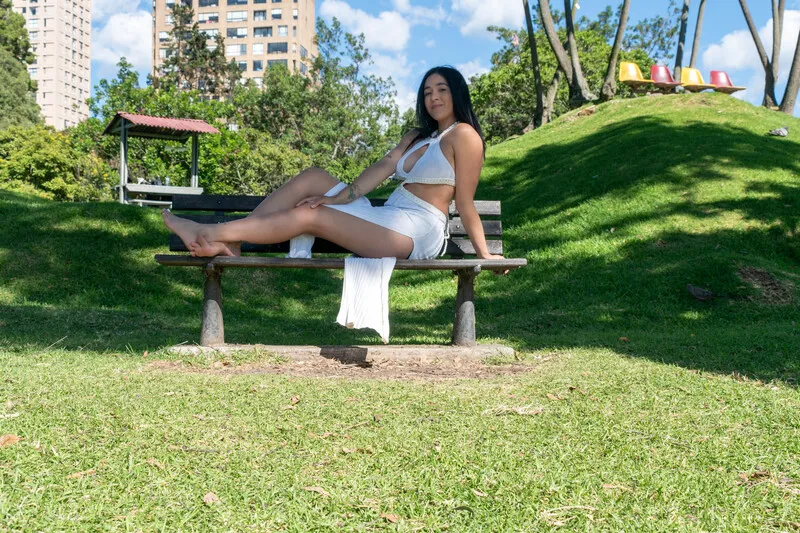 Live sex webcam photo for NicollColleman #7943172