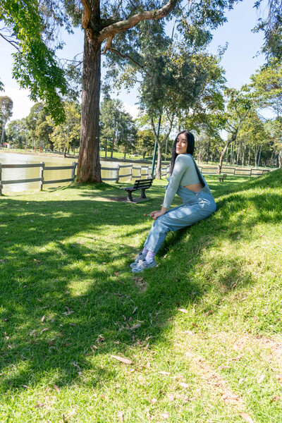 Live sex webcam photo for NicollColleman #7943119