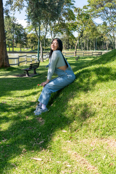 Live sex webcam photo for NicollColleman #7943120