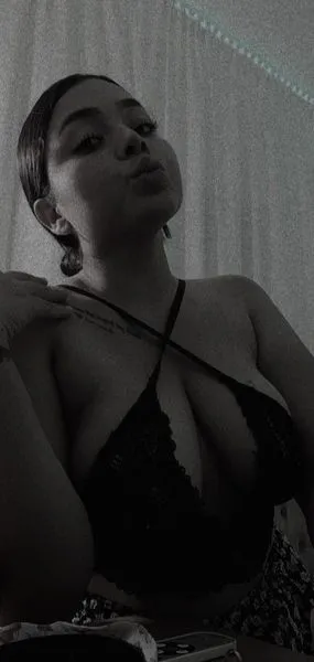 Live sex webcam photo for AnaaLiaa #3369033