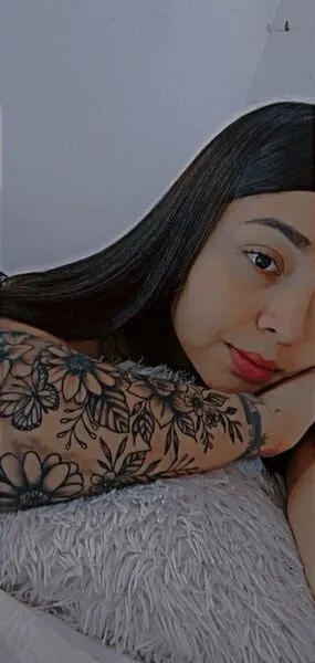 Live sex webcam photo for AnaaLiaa #3834140