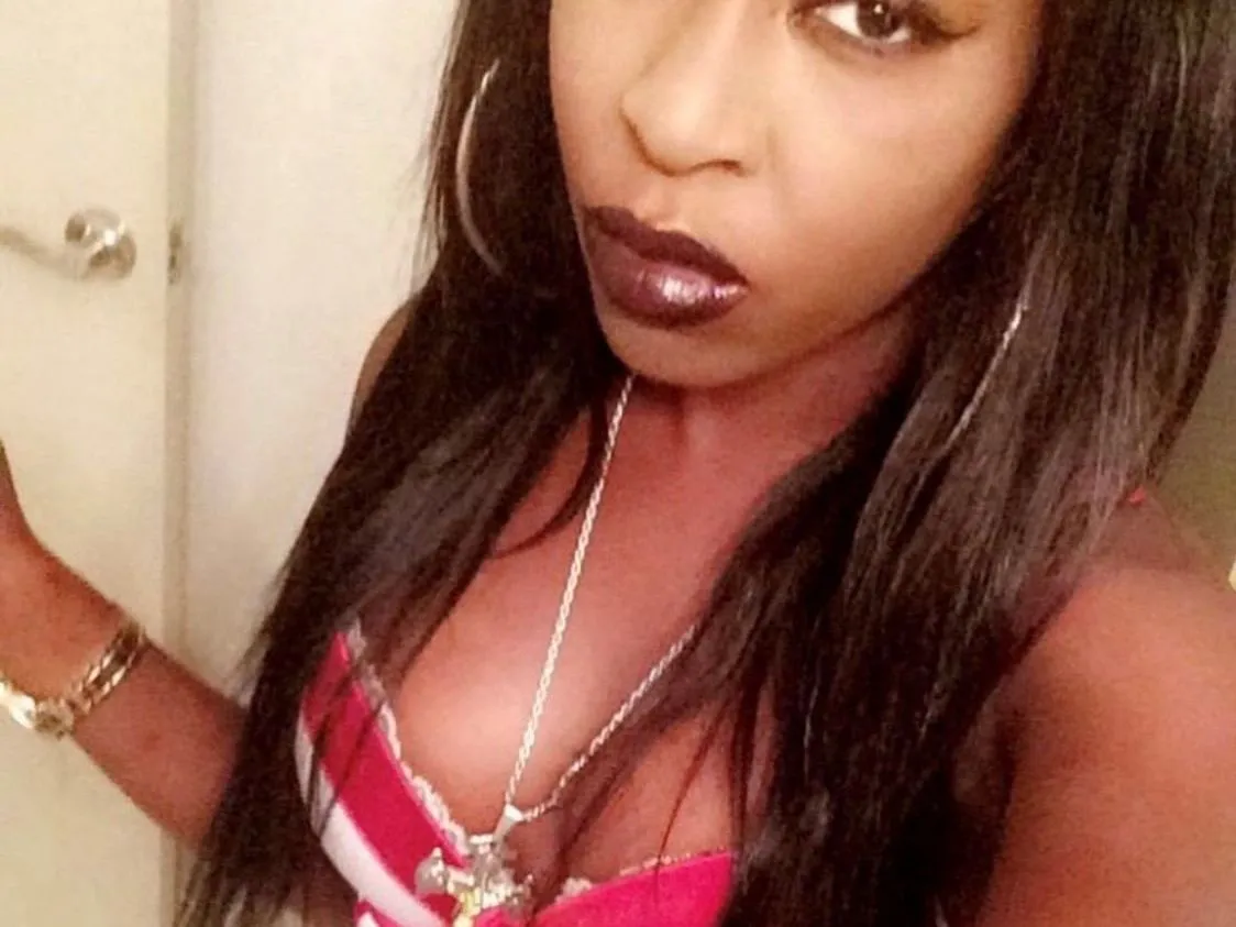 Live sex webcam photo for ZoeChic #3366628