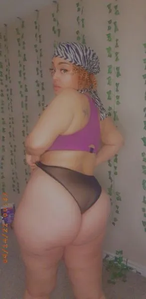 Live sex webcam photo for RileyGreene #3669629