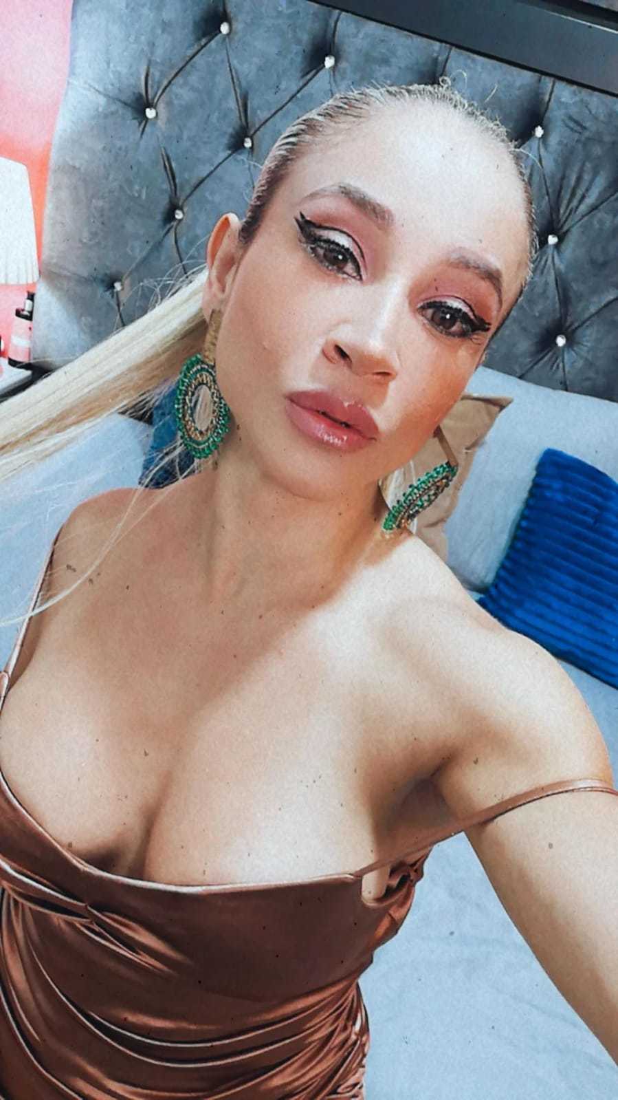 Live sex webcam photo for PaulinaAmber #7867897