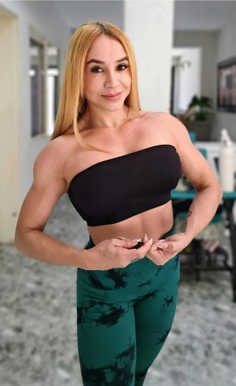 Live sex webcam photo for PaulinaAmber #8035382