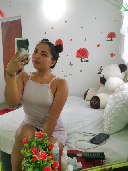 Live sex webcam photo for KimSamuels #3243419