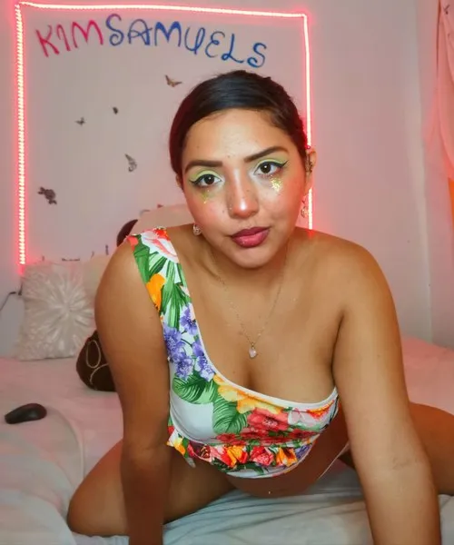 Live sex webcam photo for KimSamuels #3402447