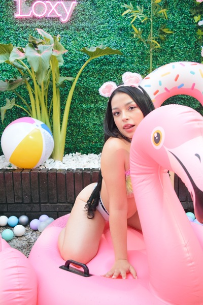 Live sex webcam photo for JamesNina #3585307