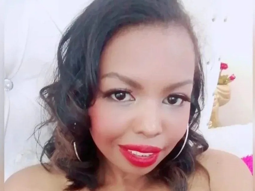 Live sex webcam photo for GiocondaB #3114163