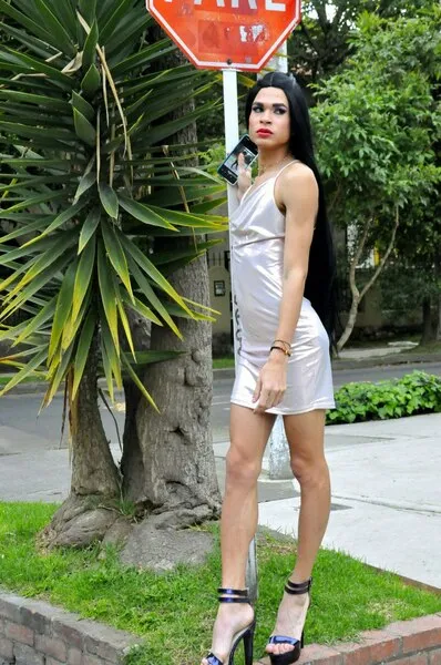 Live sex webcam photo for lovelycisne #6184239