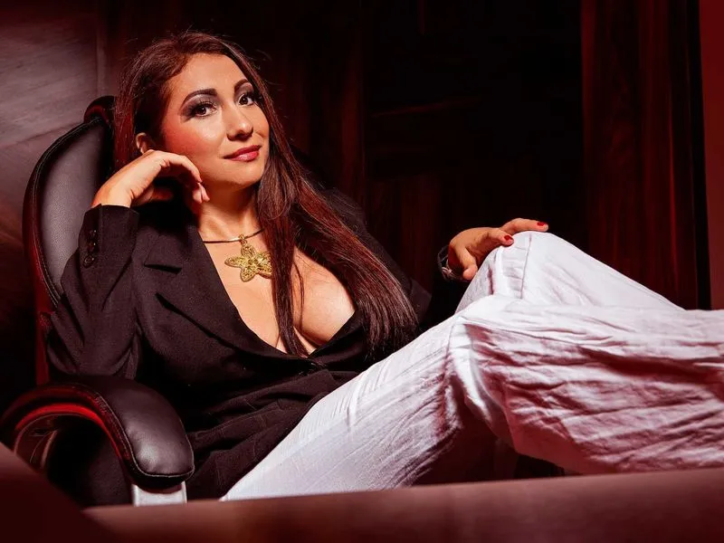 Live sex webcam photo for KathyBieri #3404631