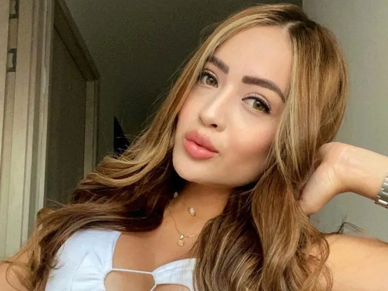 Live sex webcam photo for MayFontana #3405164