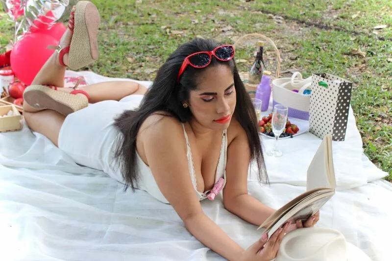 Live sex webcam photo for CleodoSantos #4091822