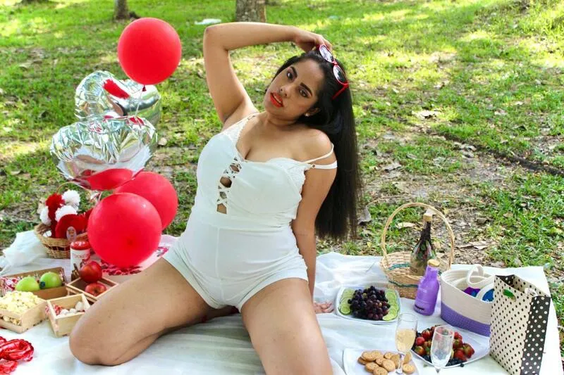 Live sex webcam photo for CleodoSantos #4091818