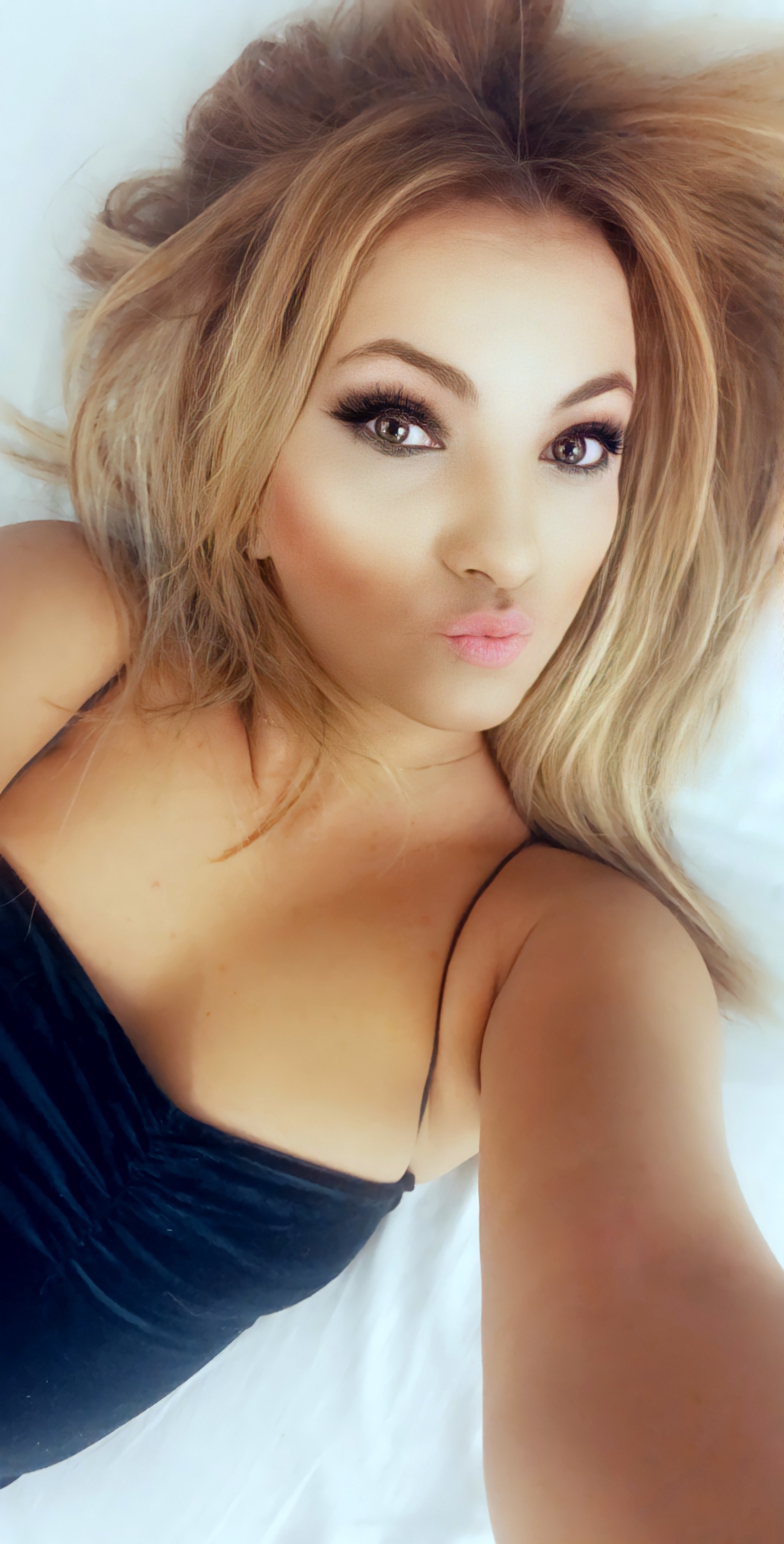 Live sex webcam photo for AngelicFelisha #7331514