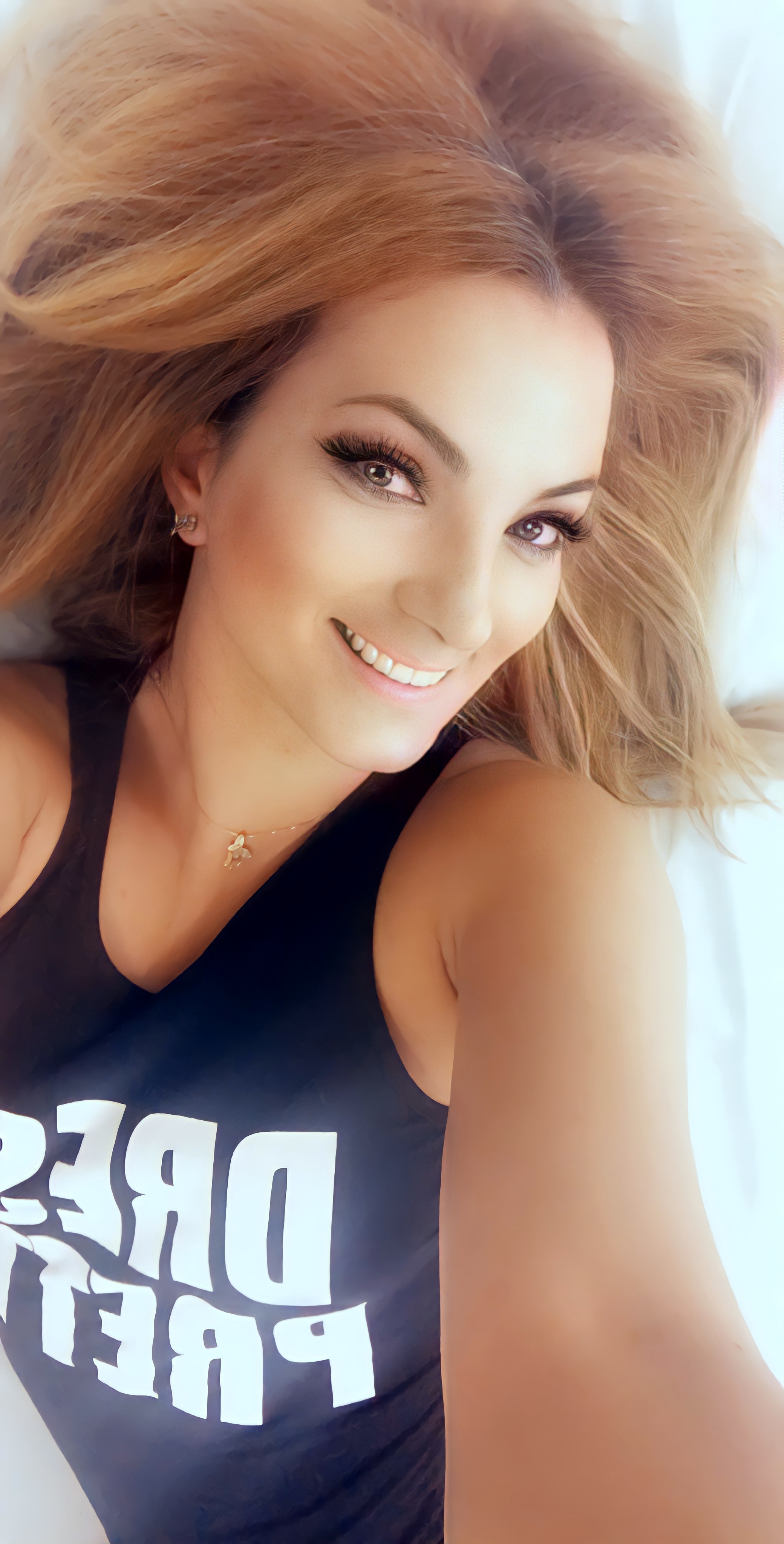 Live sex webcam photo for AngelicFelisha #7331492