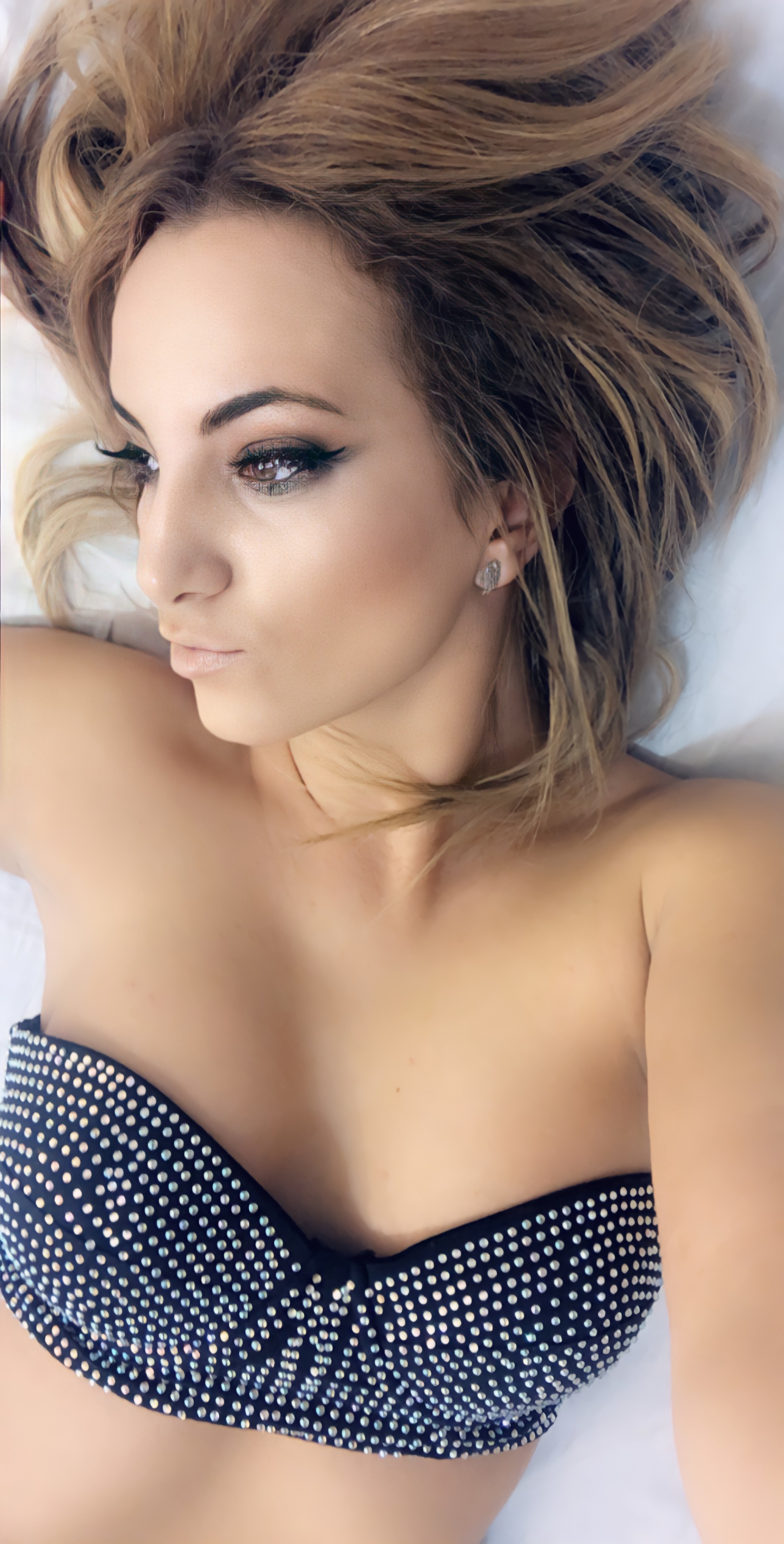 Live sex webcam photo for AngelicFelisha #7331628