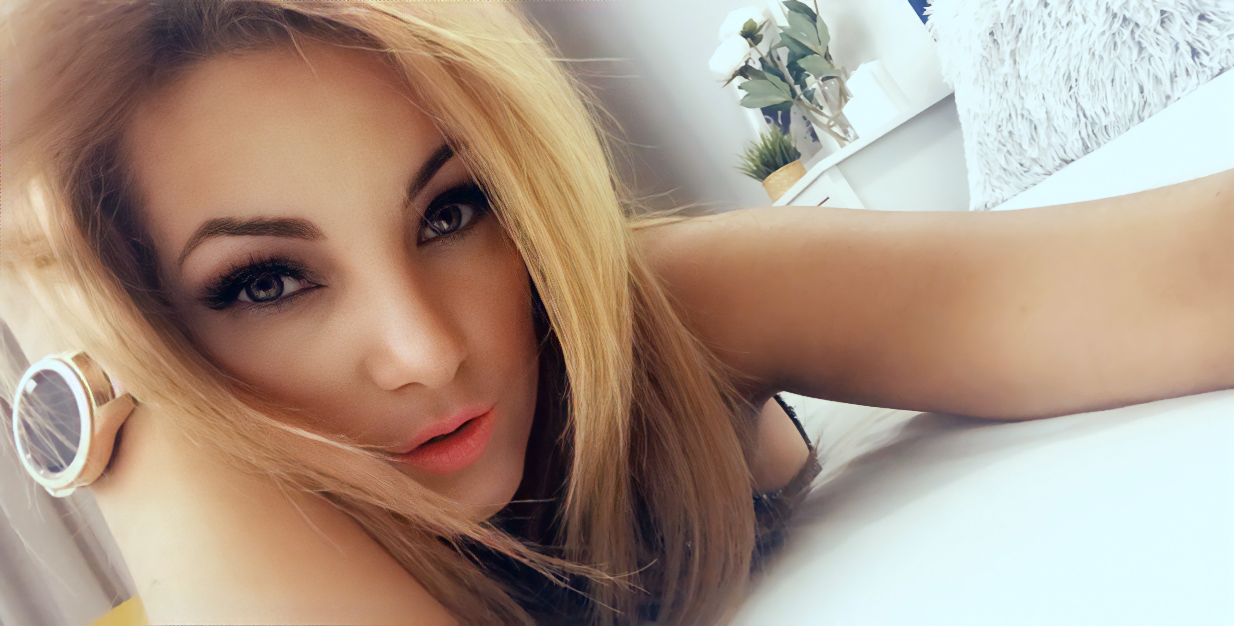 Live sex webcam photo for AngelicFelisha #7331518