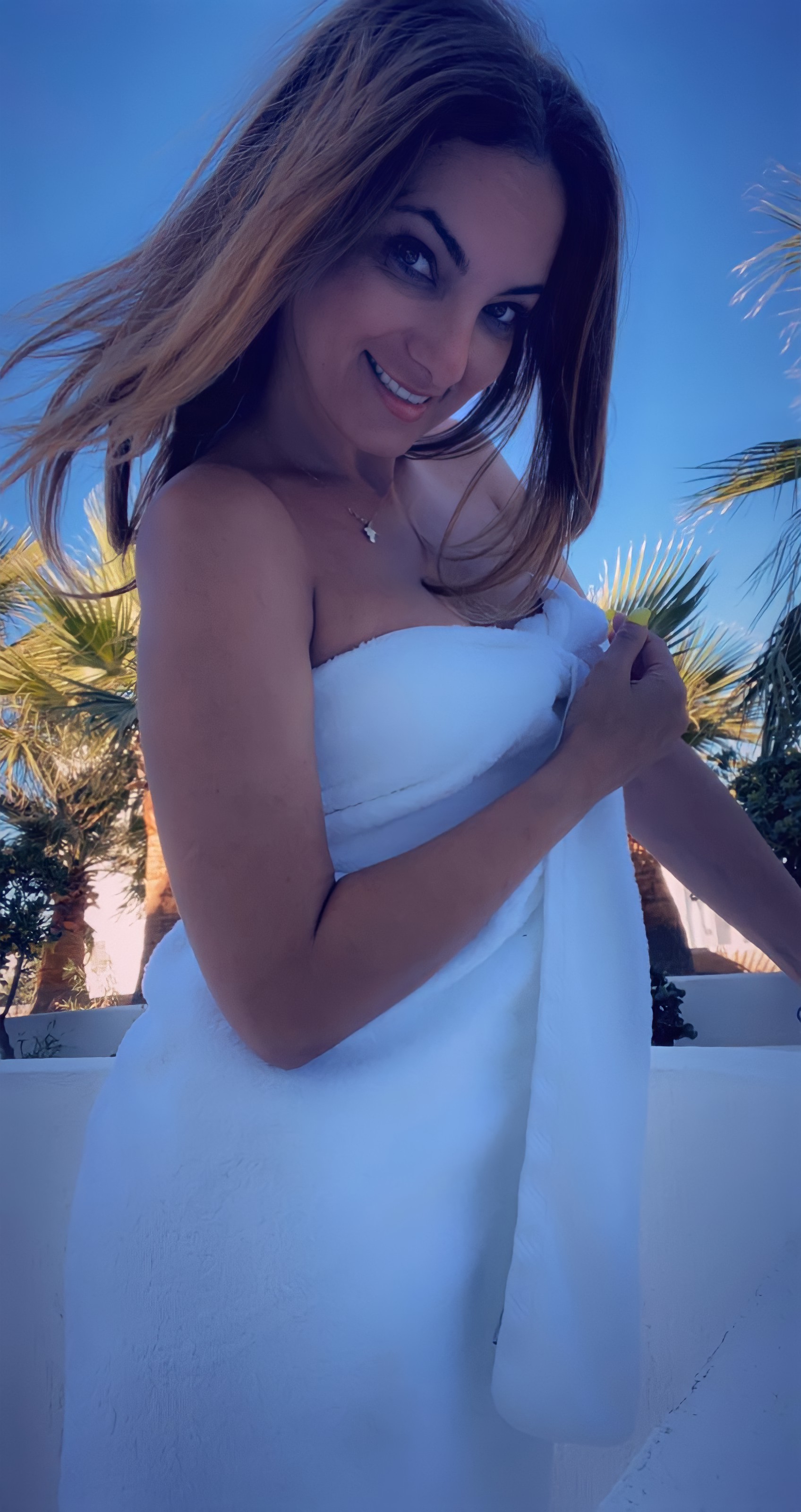 Live sex webcam photo for AngelicFelisha #7331665