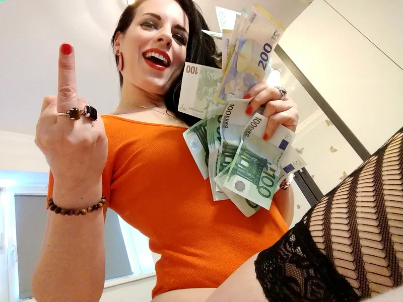 Live sex webcam photo for BlackMoonLilith #3087744