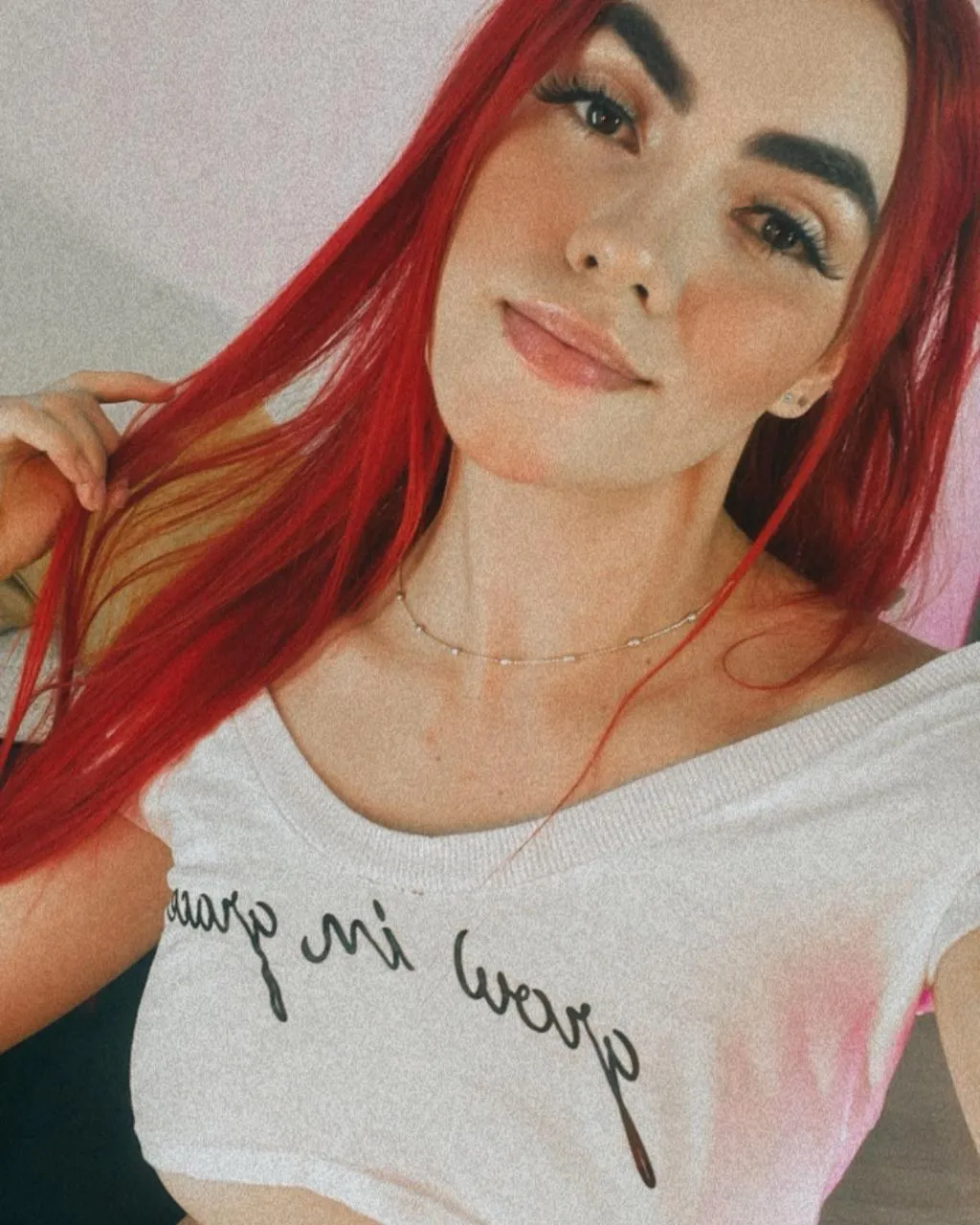 Live sex webcam photo for IsabellaStevens #7320040