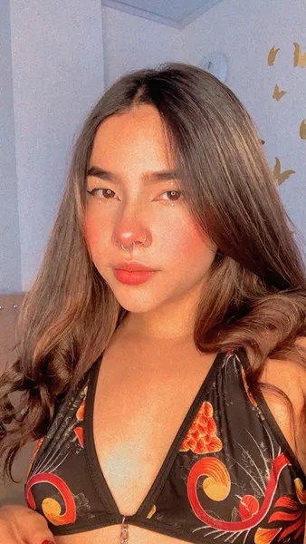 Live sex webcam photo for Babykym02 #3229040