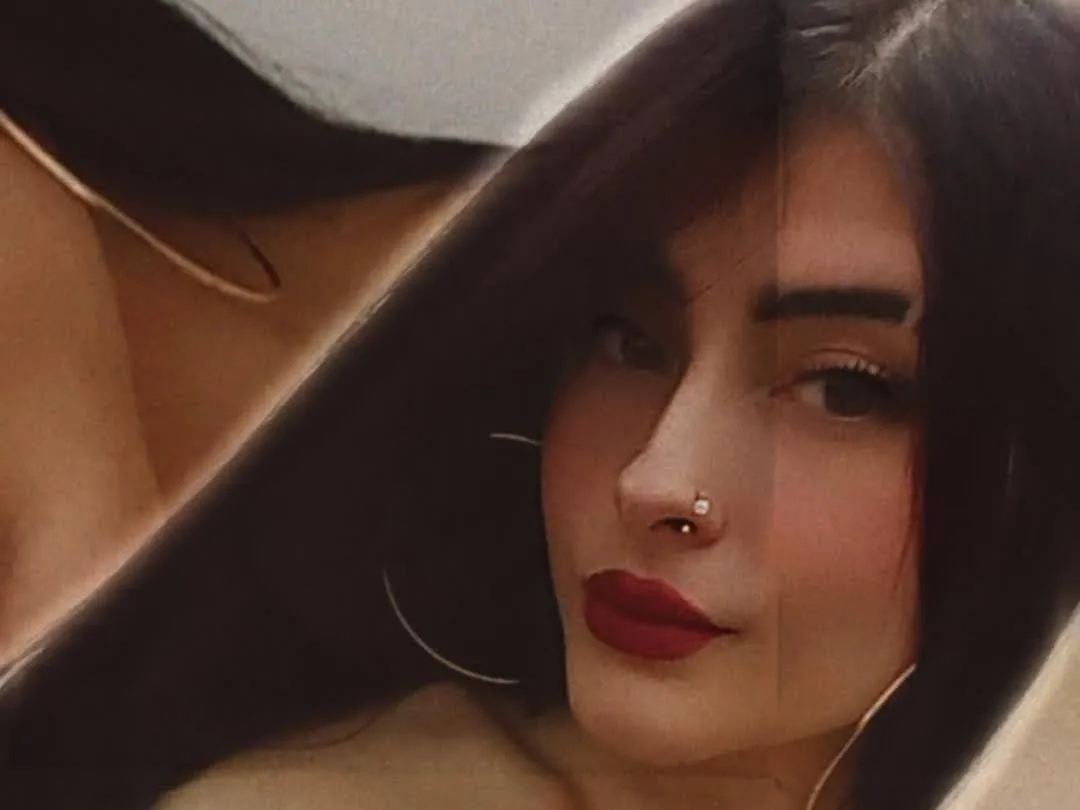 Live sex webcam photo for Lolly048 #3215758