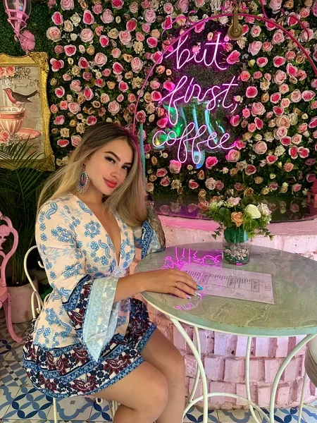 Live sex webcam photo for AnnettePink #3693390