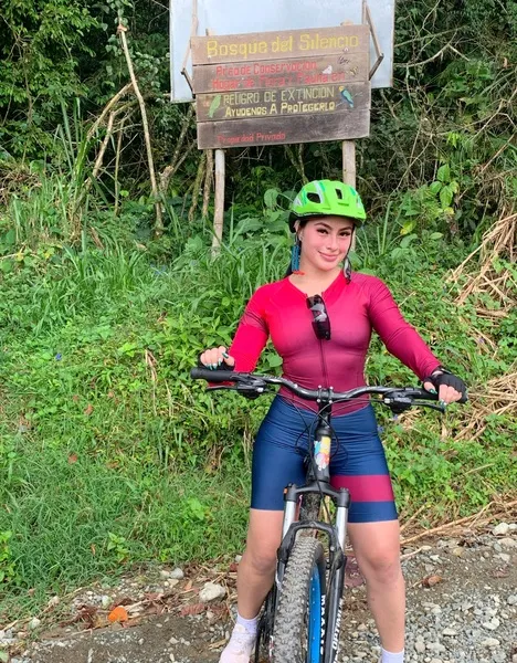 Live sex webcam photo for AnnettePink #4229015