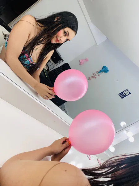 Live sex webcam photo for Gabi0852 #3268441