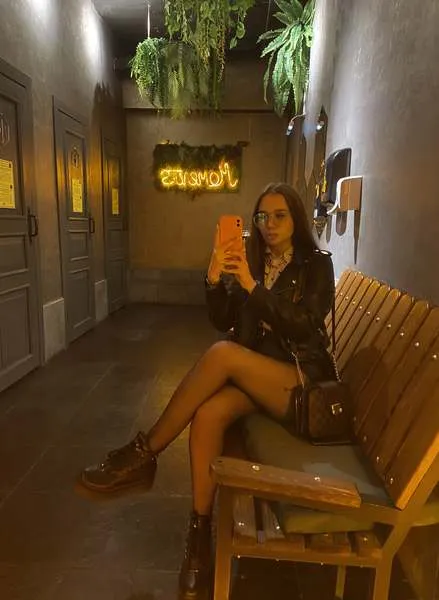 Live sex webcam photo for LiyaMensi #3140805