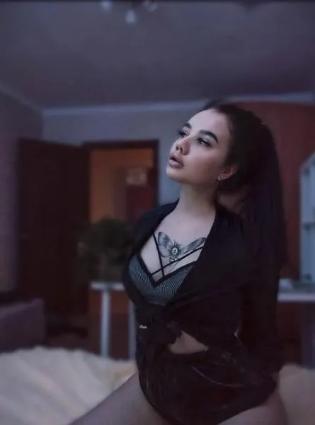 Live sex webcam photo for LiyaMensi #3140809