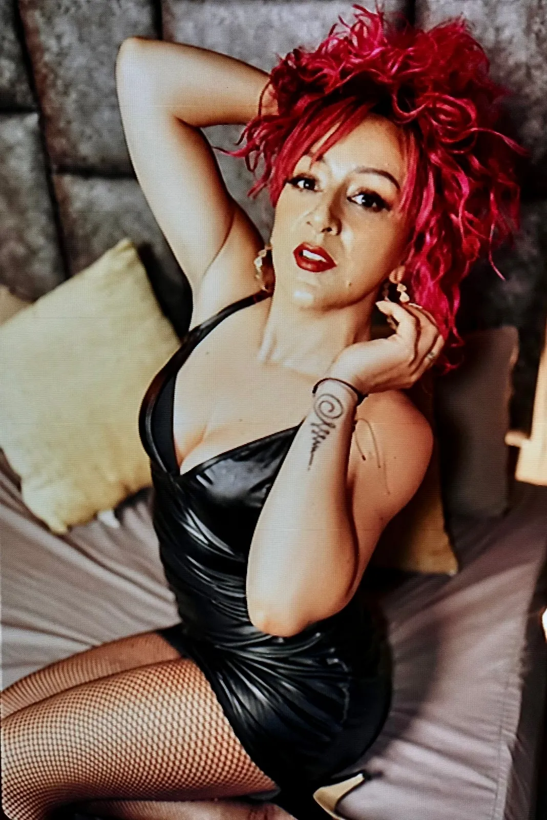 Live sex webcam photo for SamyQueen #7930755