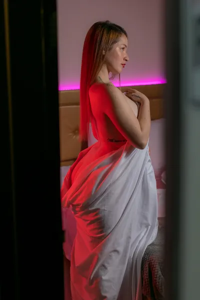 Live sex webcam photo for VictoriaLawrence #3235468