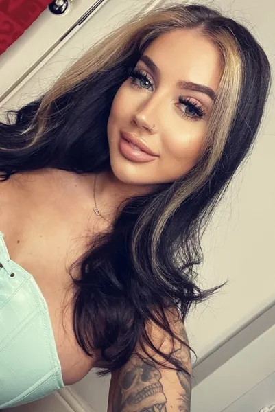 Live sex webcam photo for AlexandraMead #3208826