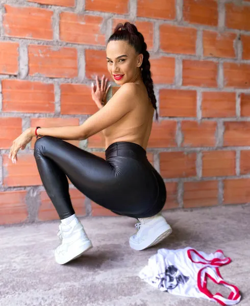 Live sex webcam photo for KimRosse #3258002