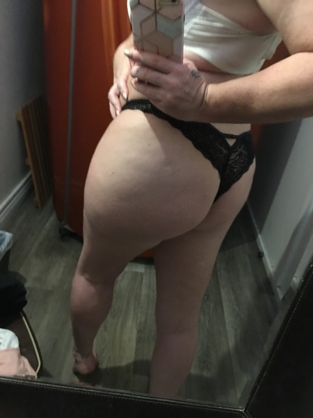 Live sex webcam photo for GeorgiaStorm #3518990