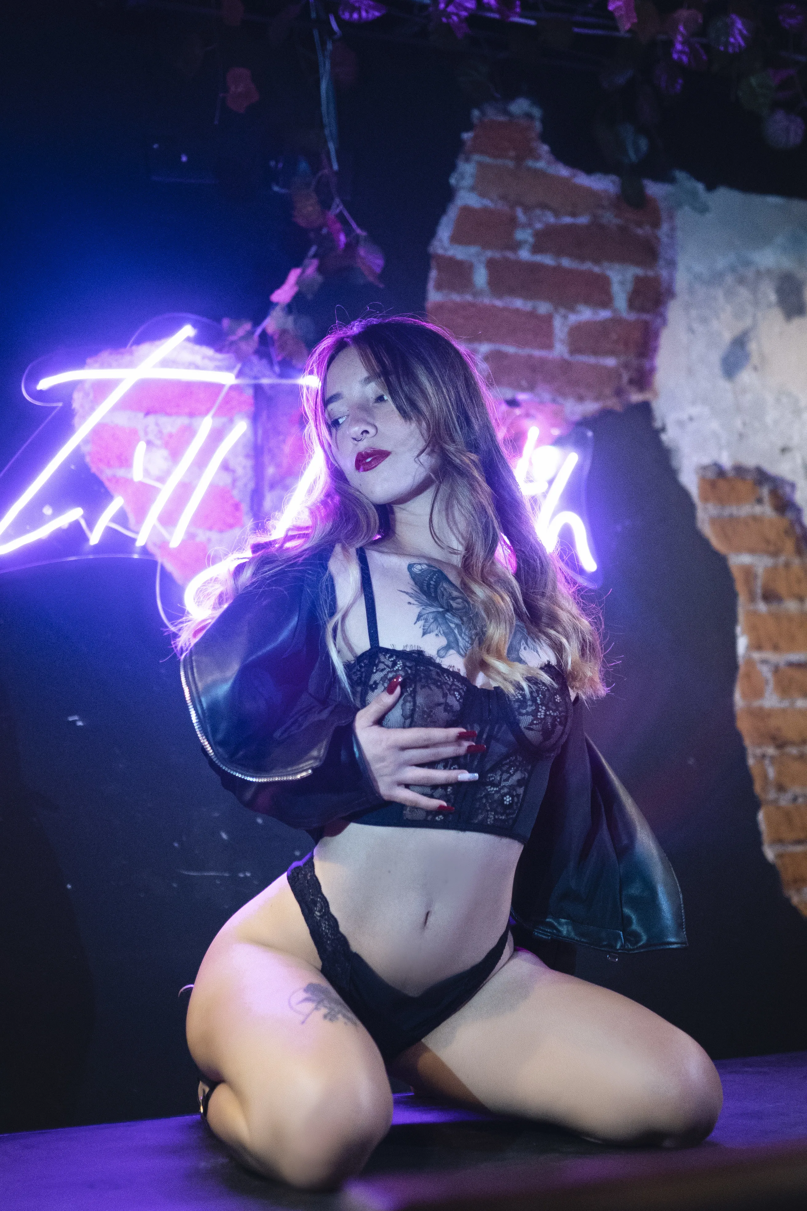 Live sex webcam photo for LexySchulz #7389864