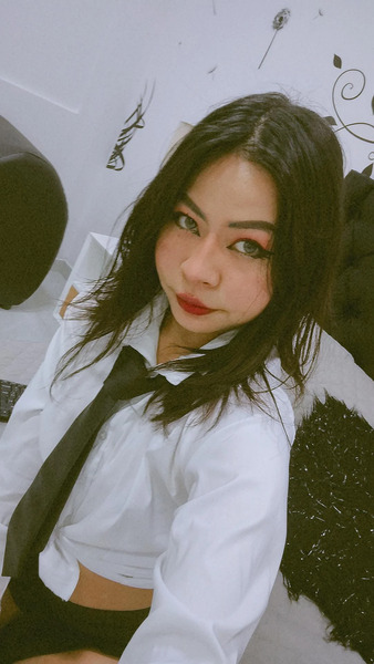 Live sex webcam photo for AgathaSpender #3852538