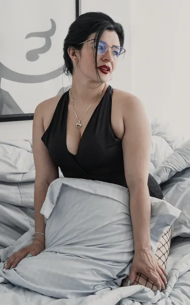 Live sex webcam photo for SophiiaCruz #3786912