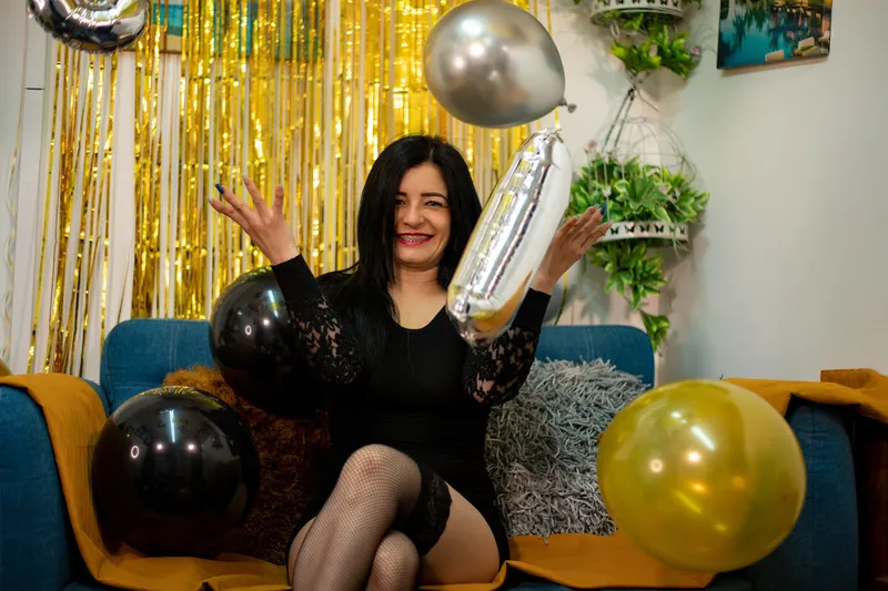 Live sex webcam photo for SophiiaCruz #3182007