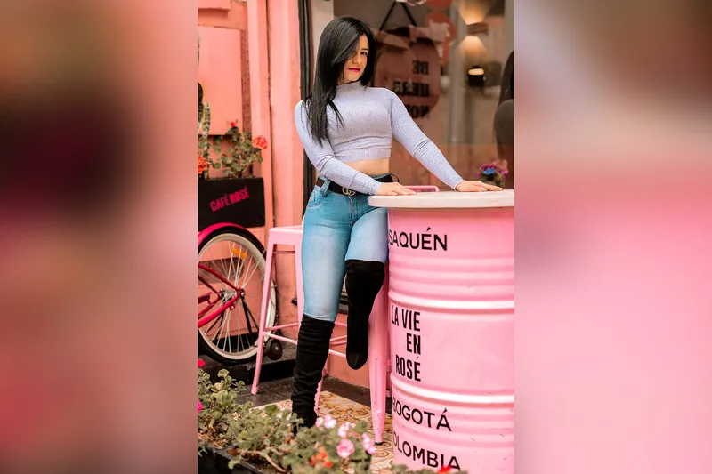 Live sex webcam photo for SophiiaCruz #3543471