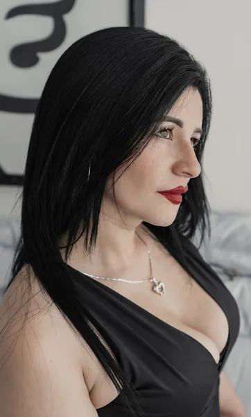 Live sex webcam photo for SophiiaCruz #3786919