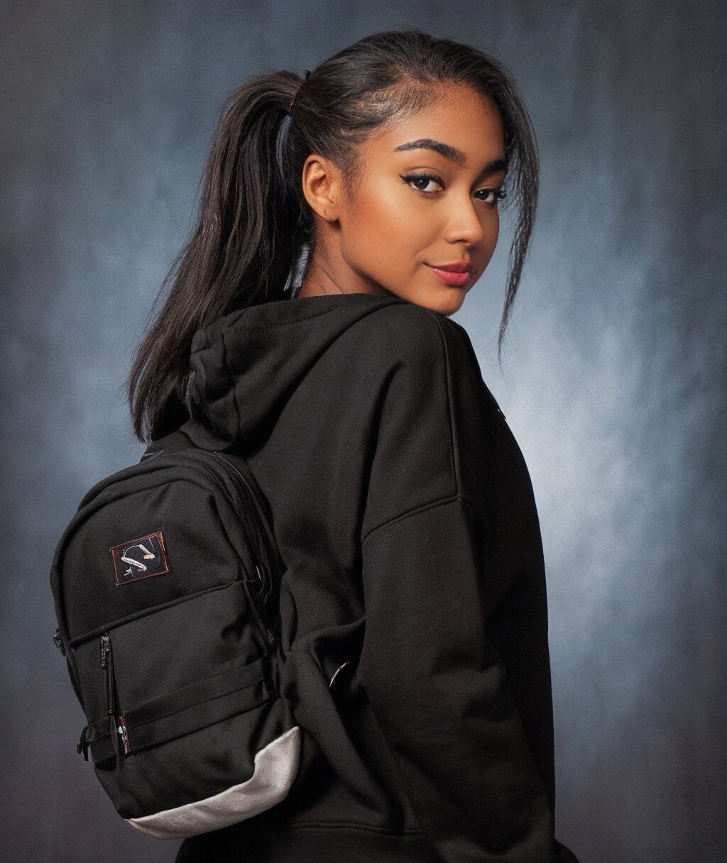 Live sex webcam photo for AcadiaClark #7813976