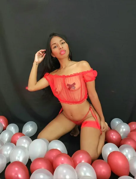 Live sex webcam photo for MoniqueFox #4077047