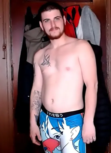 Live sex webcam photo for Curvychic18 #3138467