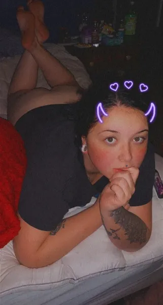 Live sex webcam photo for Curvychic18 #4230578