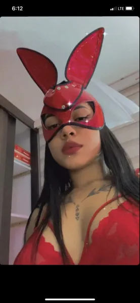 Live sex webcam photo for MaddyParisi #3624405