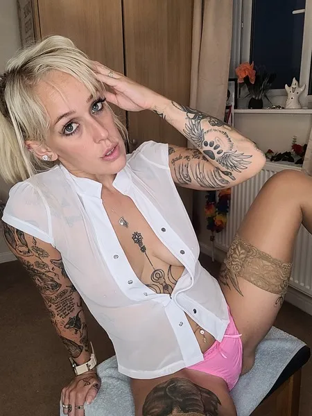 Live sex webcam photo for Lauzmogzy #3384723